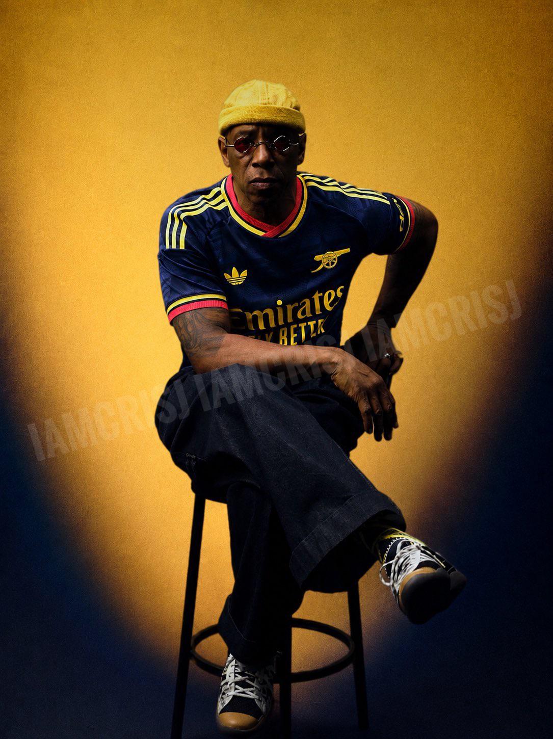 Ian Wright in the new away kit: big badges and missing gold
