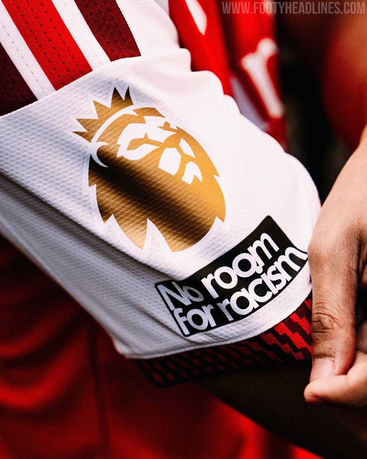 Gold Arsenal 26-27 Premier League Sleeve Badge - featured image