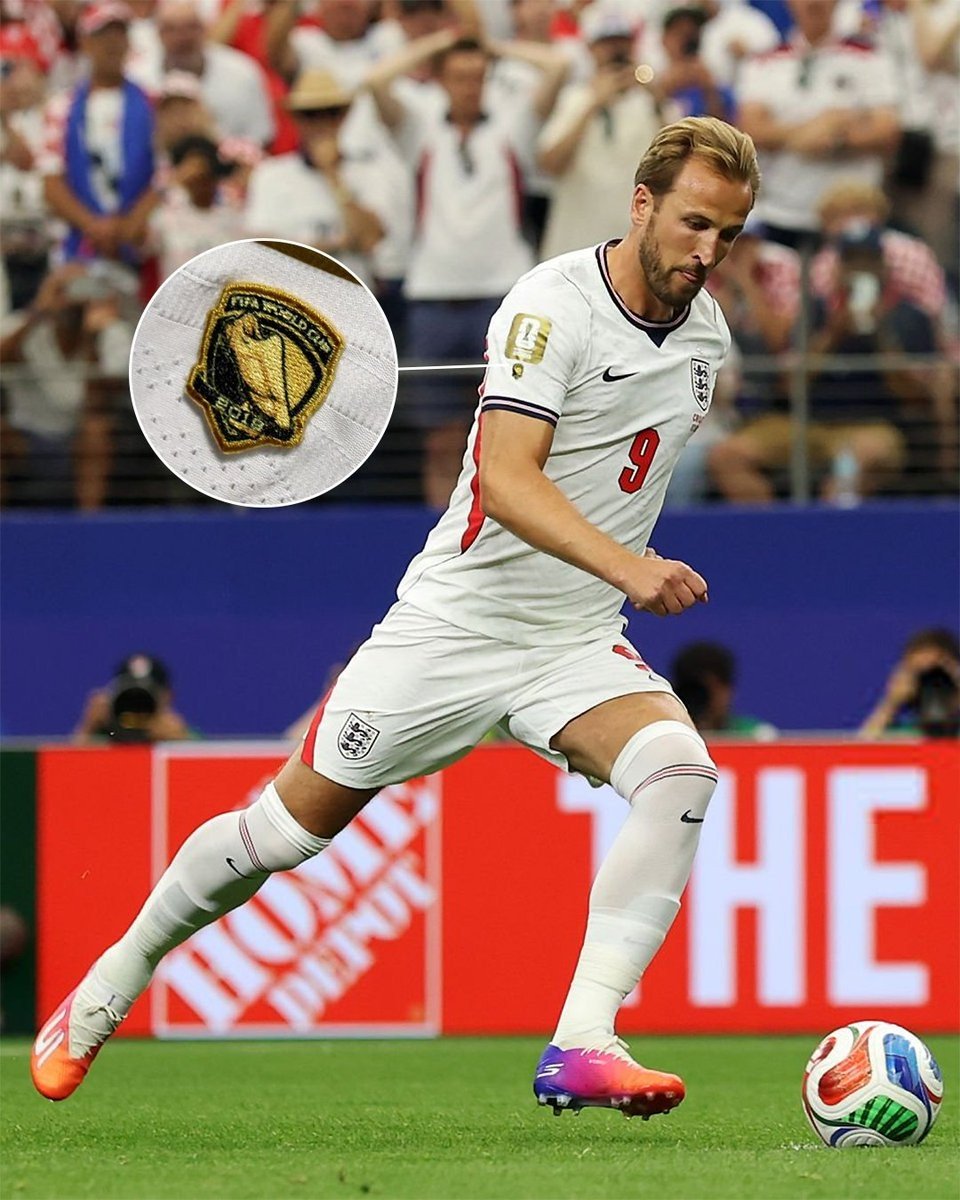 Harry Kane Wears World Cup 'Golden Boot' Winner Patch - featured image