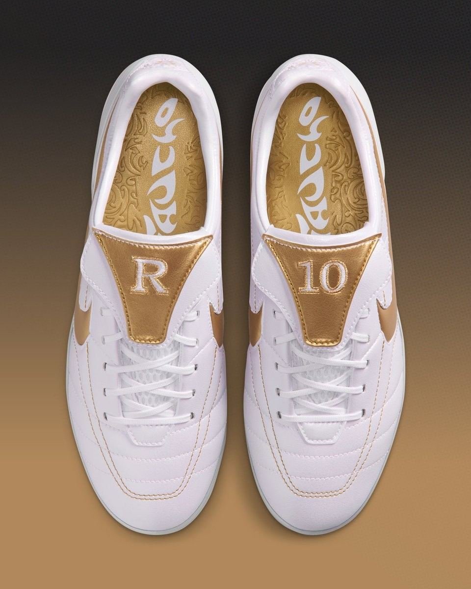 Nike Cryoshot Tiempo Legend R10 'Ronaldinho' Shoes Leaked - featured image