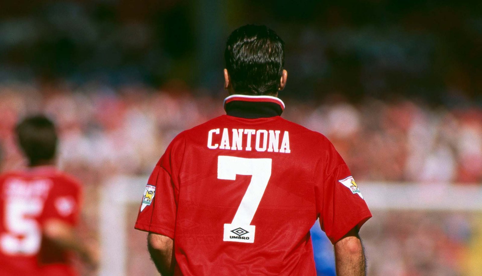 15 Of The Most Iconic On-Pitch Kit Trends - featured image