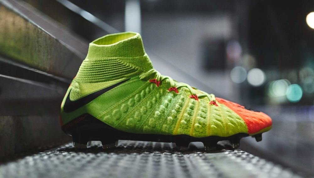 A Closer Look at the Nike Radiation Flare Pack - featured image
