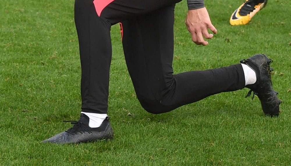 Aaron Ramsey Trains In Next-Gen New Balance Boots - featured image