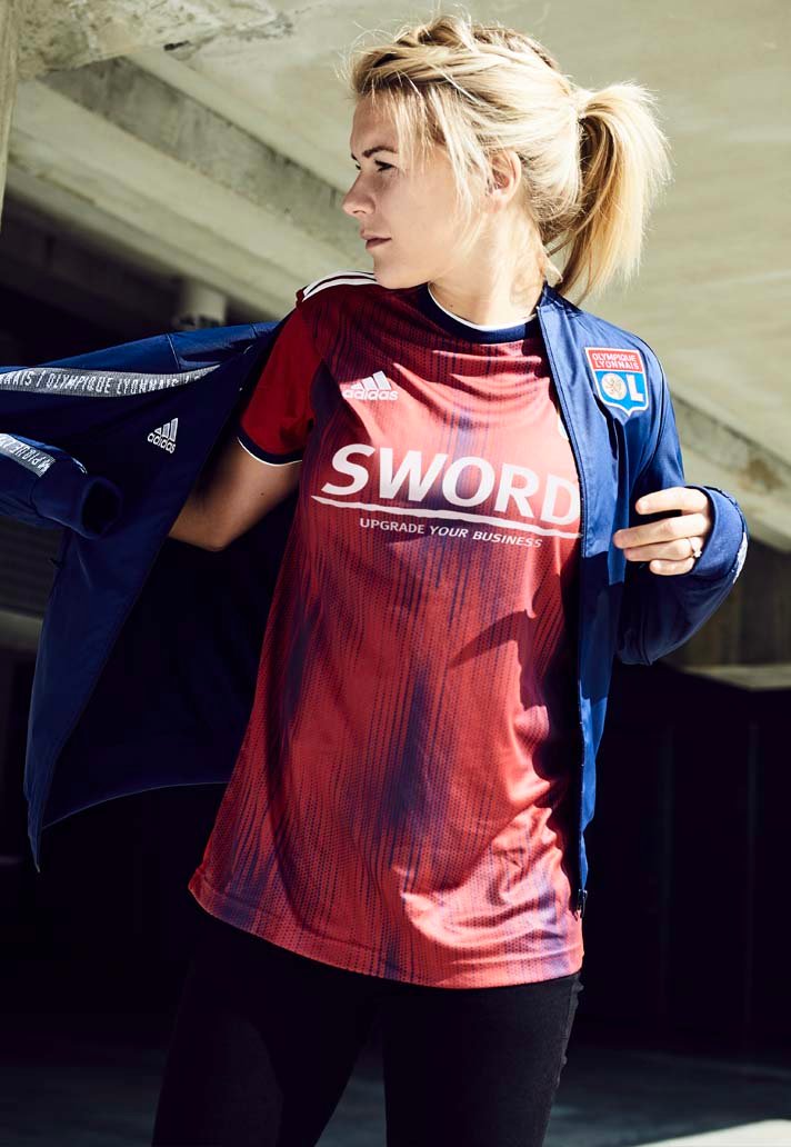 3-lyon-19-20-third-shirt.jpg