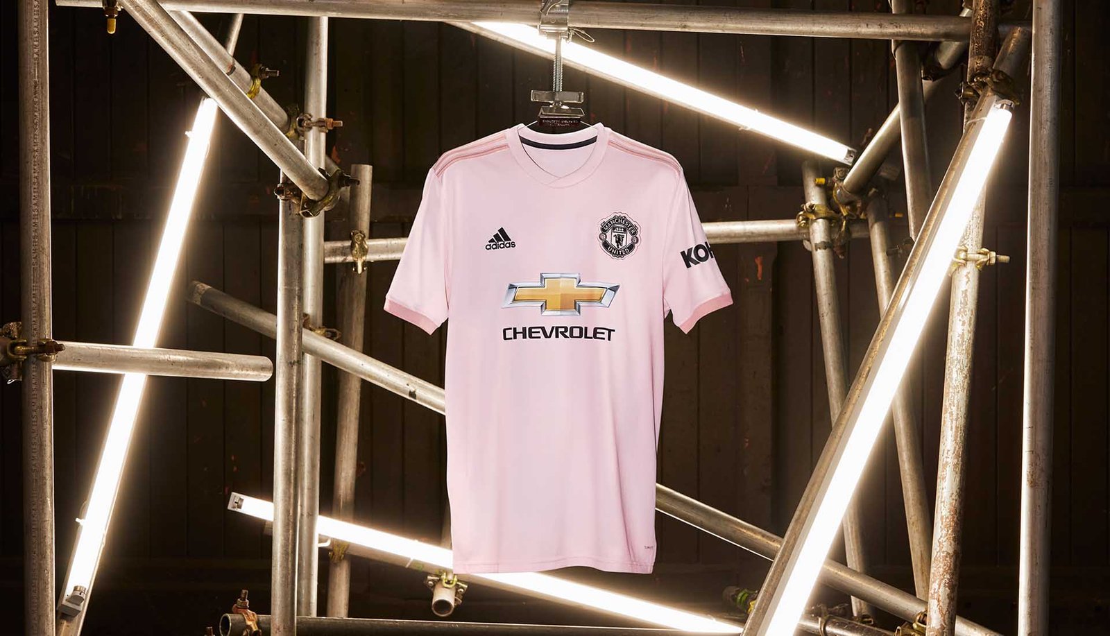 adidas Launch The Manchester United 18/19 Pink Away Kit - featured image