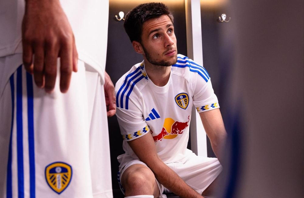 adidas & Leeds United Unveil A Sharp Home Kit For 2025/26 - featured image
