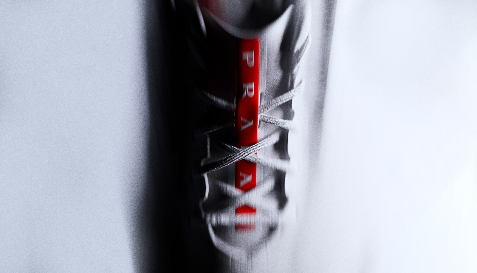 prada 2-min.jpg