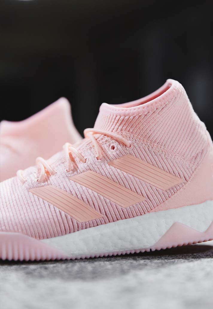 10-pink-predator-adidas-tango-min.jpg