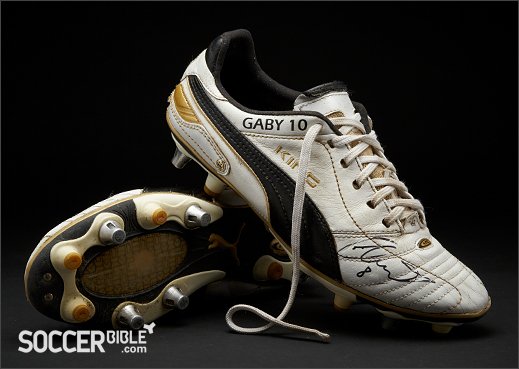 Arteta Customised and Match Worn Puma King Finale Football Boots - featured image