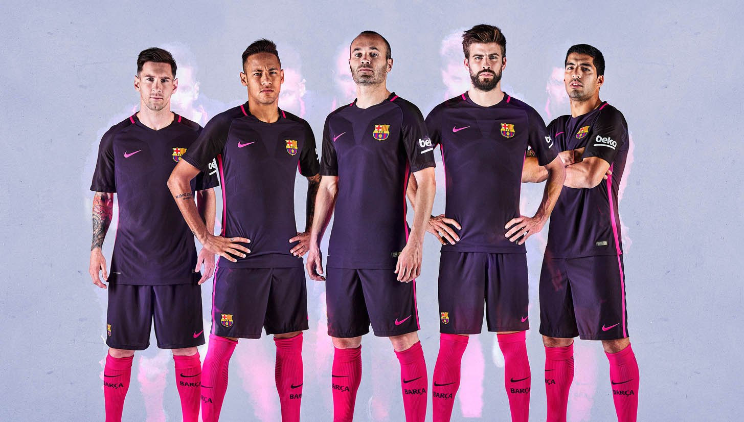 Barcelona 2016/17 Away by Nike - featured image