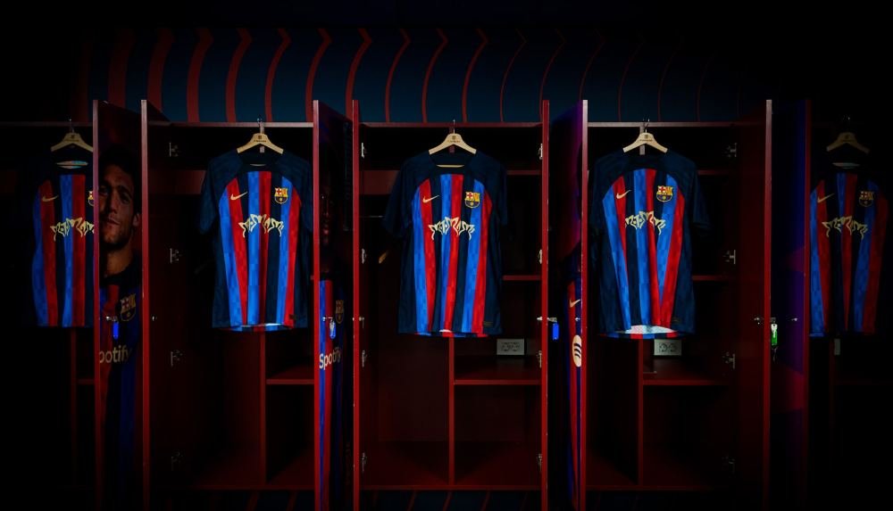 Barcelona Confirm Motomami Logo Swap For El Clasico - featured image