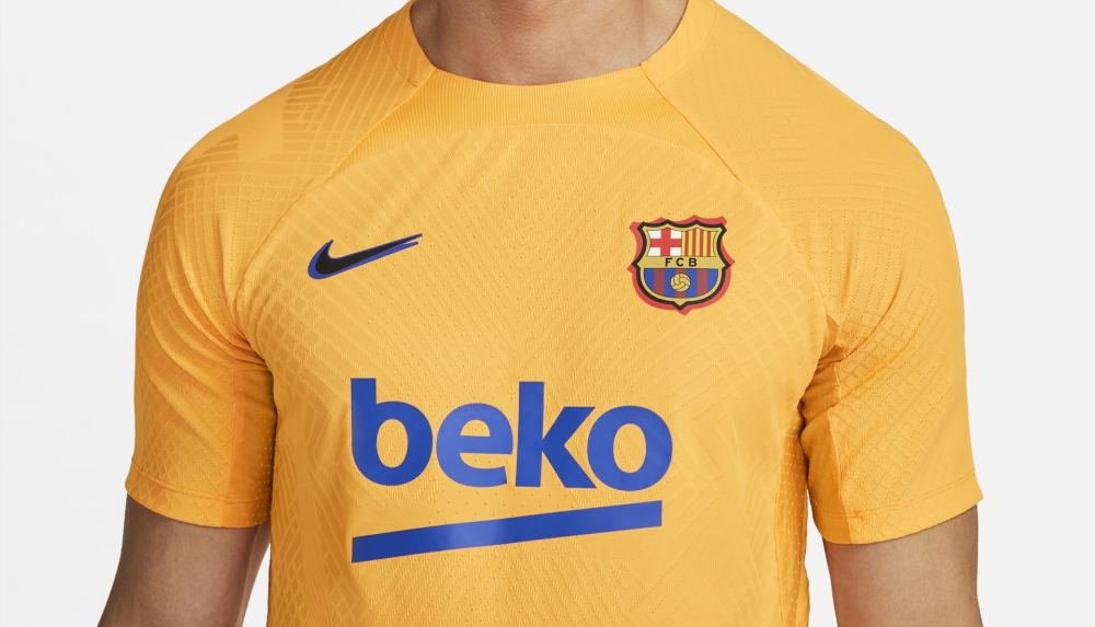 Barcelona's New Training Jersey Reveals Nike's World Cup 2022 Template - featured image