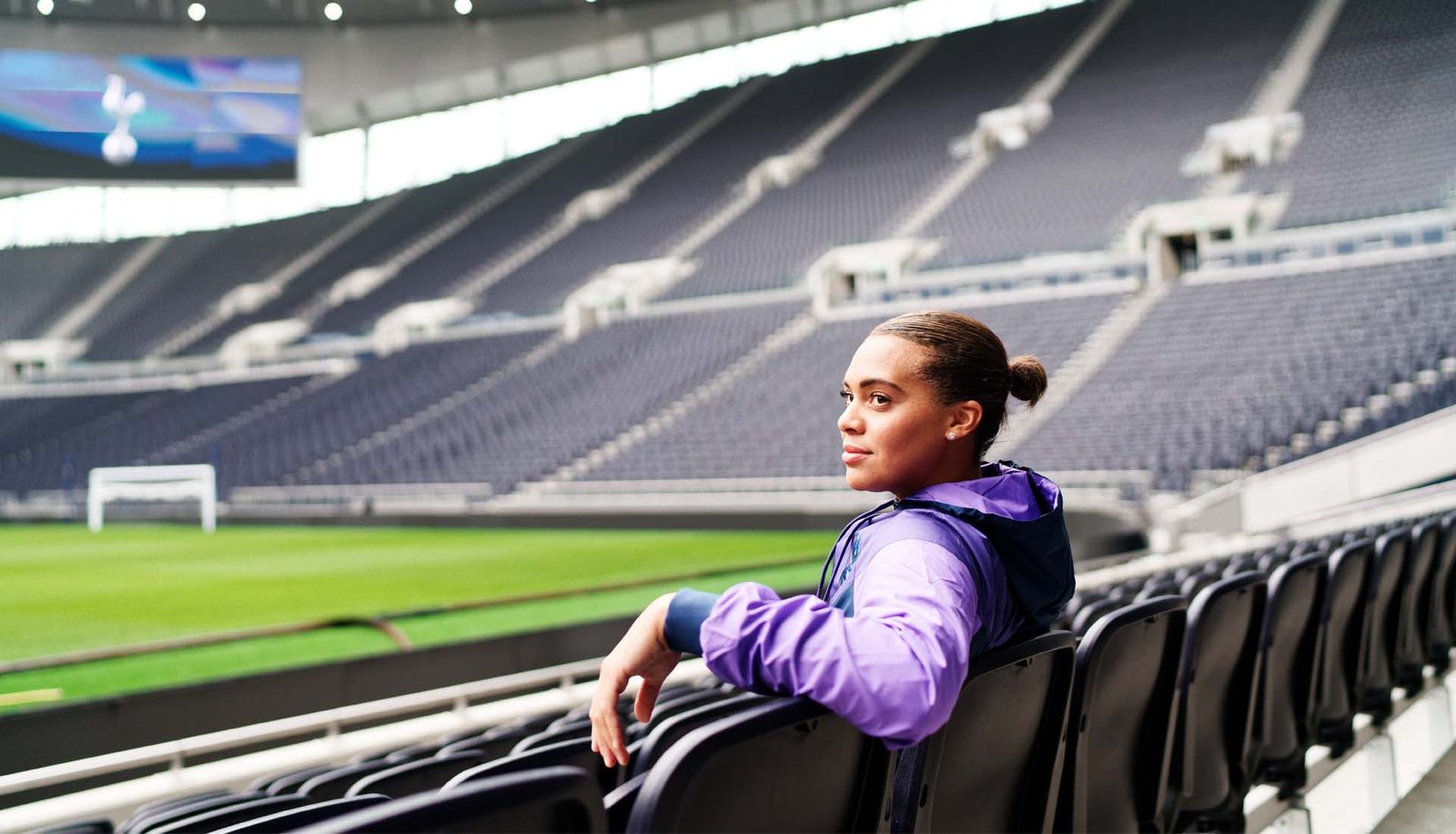 Becky Spencer Talks Injuries, Comebacks & Playing At The Tottenham Stadium - featured image