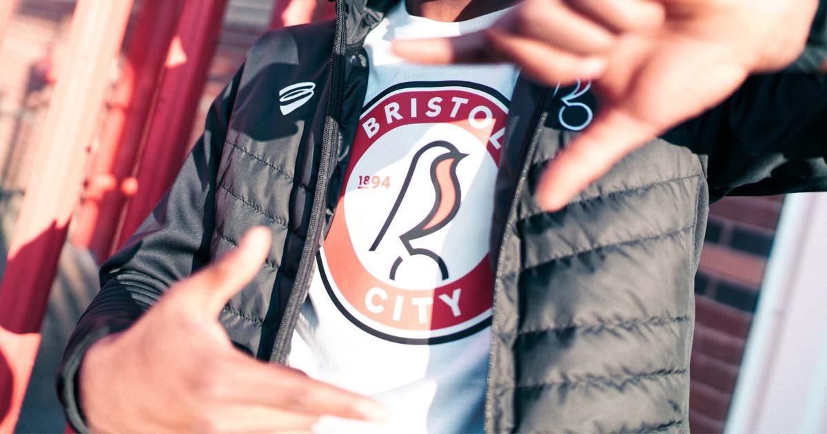 Bristol City Unveil New Club Crest - featured image