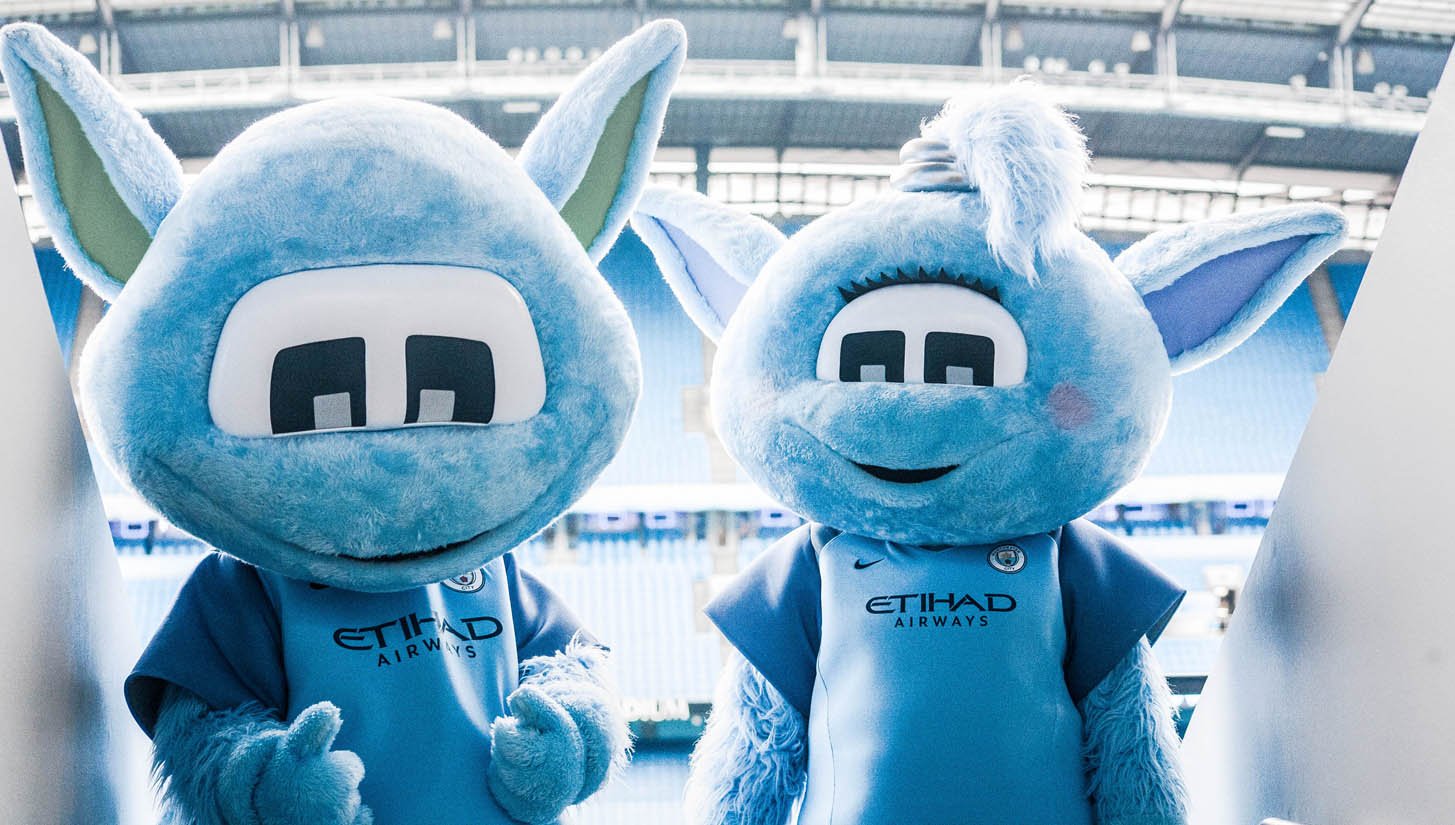 Capeless Crusaders | 'Moonbeam & Moonchester' Manchester City - featured image
