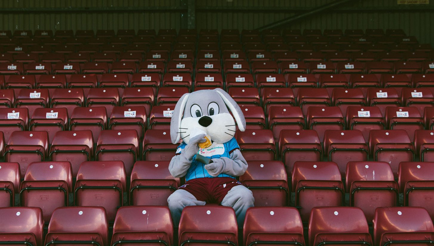 Capeless Crusaders | 'Scunny Bunny' Scunthorpe United - featured image