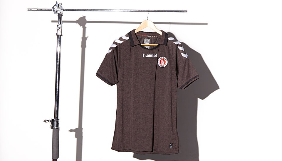 Closer Look | hummel FC St. Pauli Home - featured image