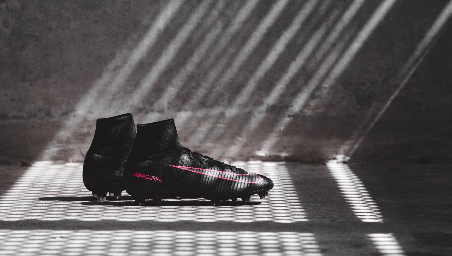 A Closer Look at the Nike 'Pitch Dark' Pack - featured image