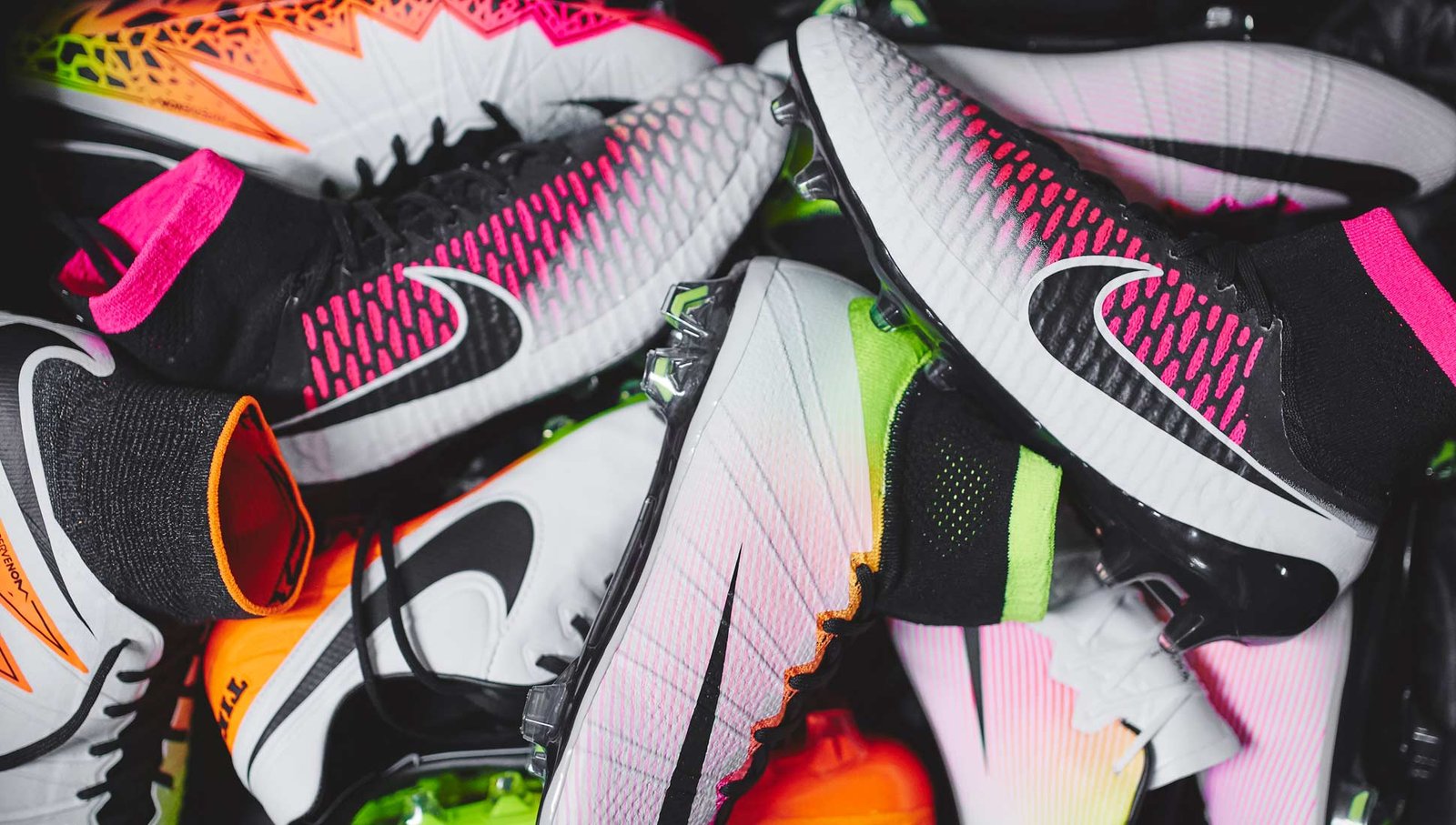 Closer Look | Nike Radiant Reveal Pack - featured image