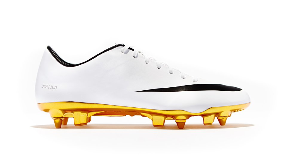 Closer Look | Nike Vapor IX CR7 Special Edition - featured image