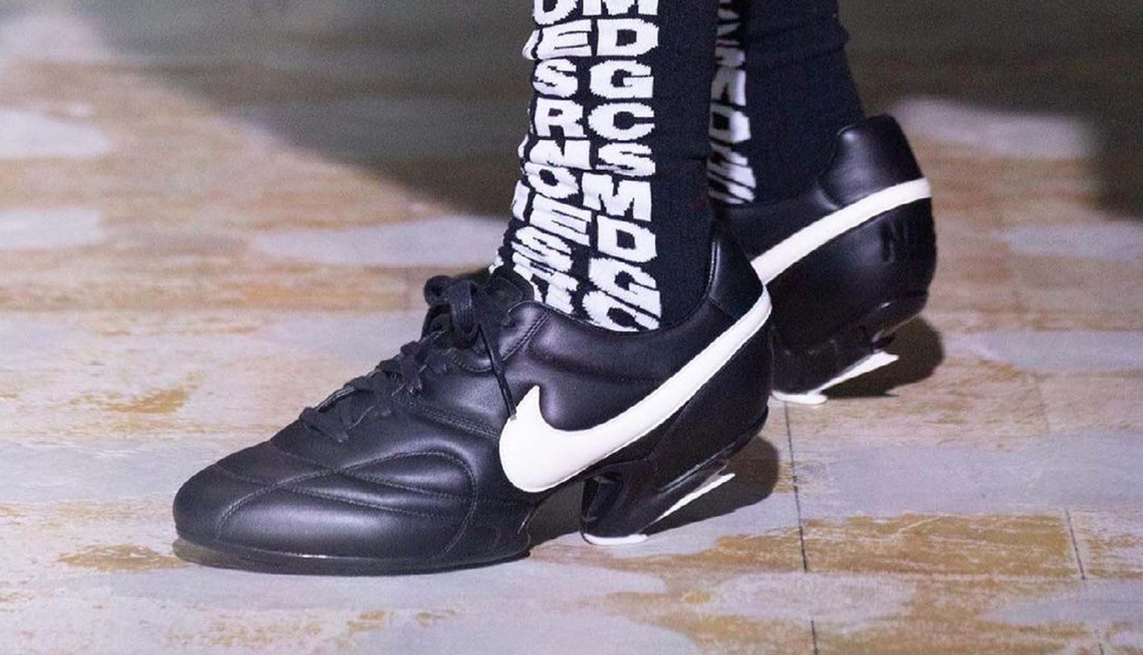 Comme Des Garcons & Nike Create Two Fashion-Inspired Premier - featured image