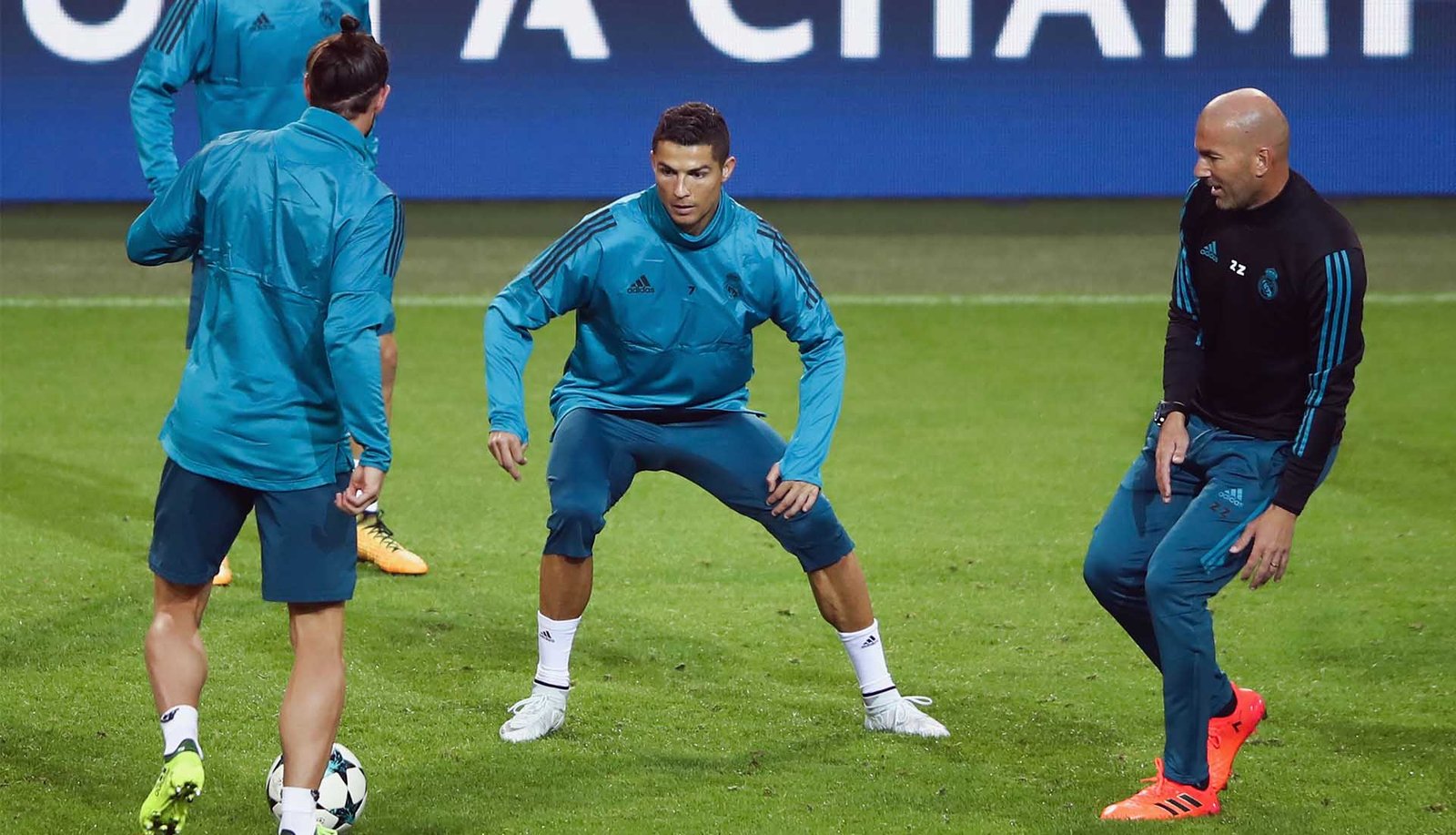 CR7 Trains in Signature Chapter 5 Mercurial - featured image