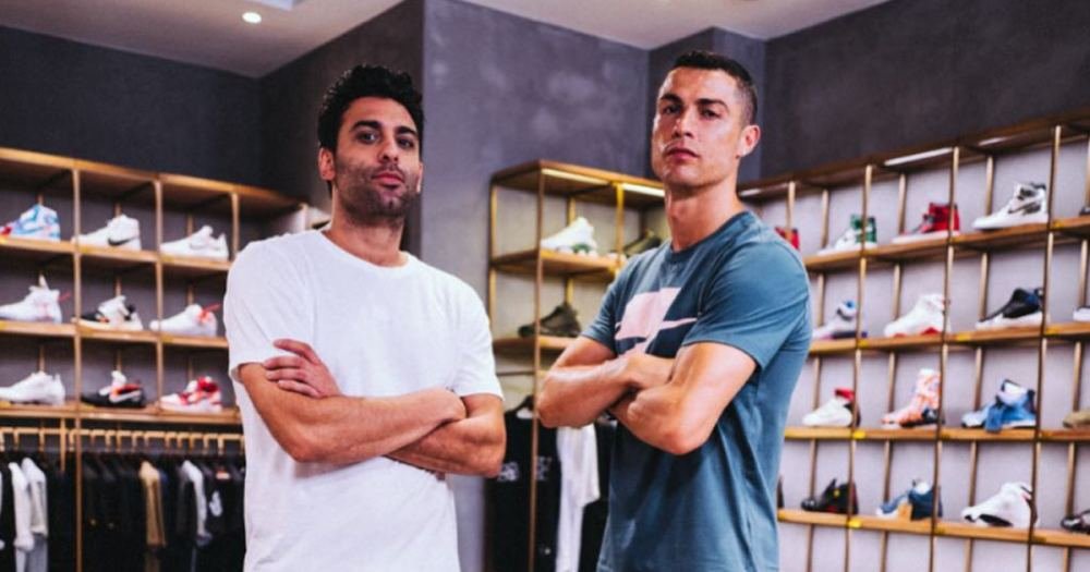 Cristiano Ronaldo Goes Sneaker Shopping With Complex - featured image