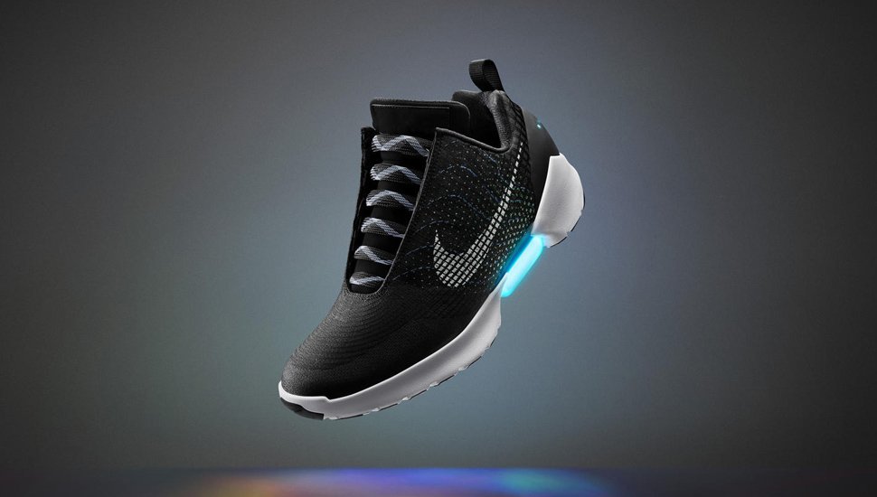 Cristiano Ronaldo Tries On The Nike HyperAdapt 1.0 - featured image
