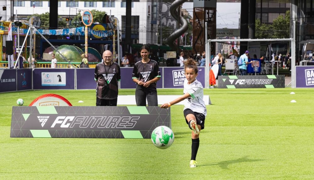 EA SPORTS FC: From Consoles To Community - featured image