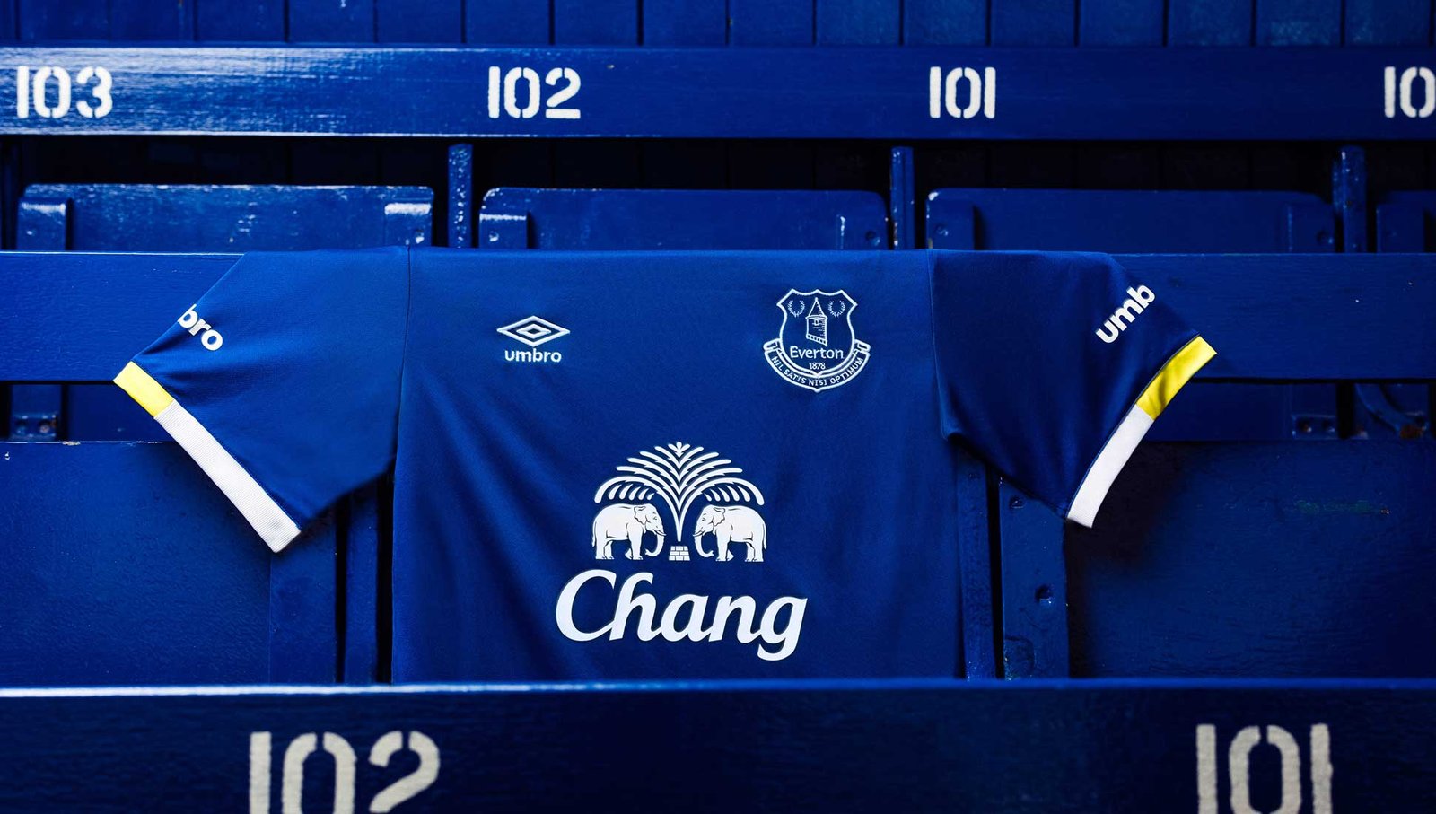 Everton 2016/17 Home Kit by Umbro - featured image