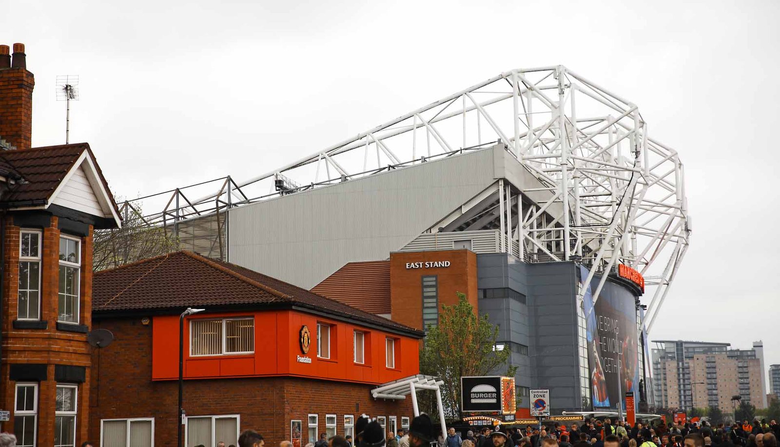 Framed #136 | Manchester United v Manchester City - featured image