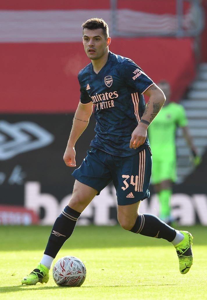xhaka 1-min.jpg