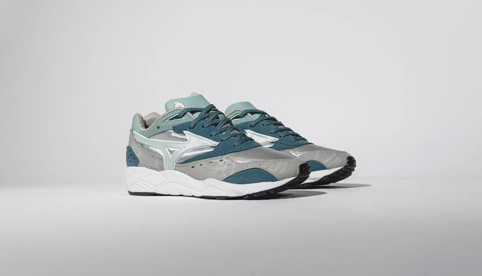 Hanon & Mizuno Reunite For Special Edition Contender - featured image