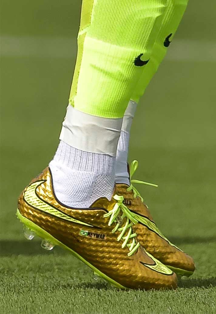 5-nike-hypervenom-iconic.jpg