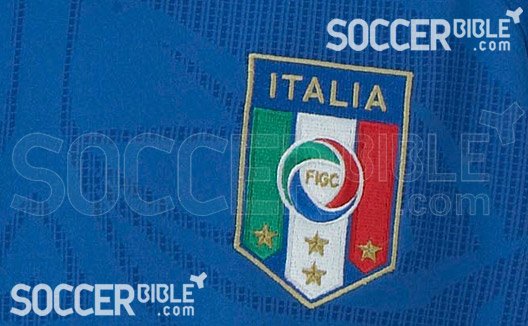 Italy Home & Away 2010/12 Puma Football Shirt - featured image