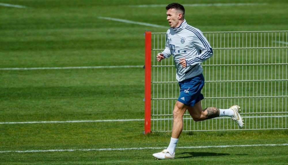 Ivan Perisic Trains In 2006 Nike Tiempo Legend II - featured image