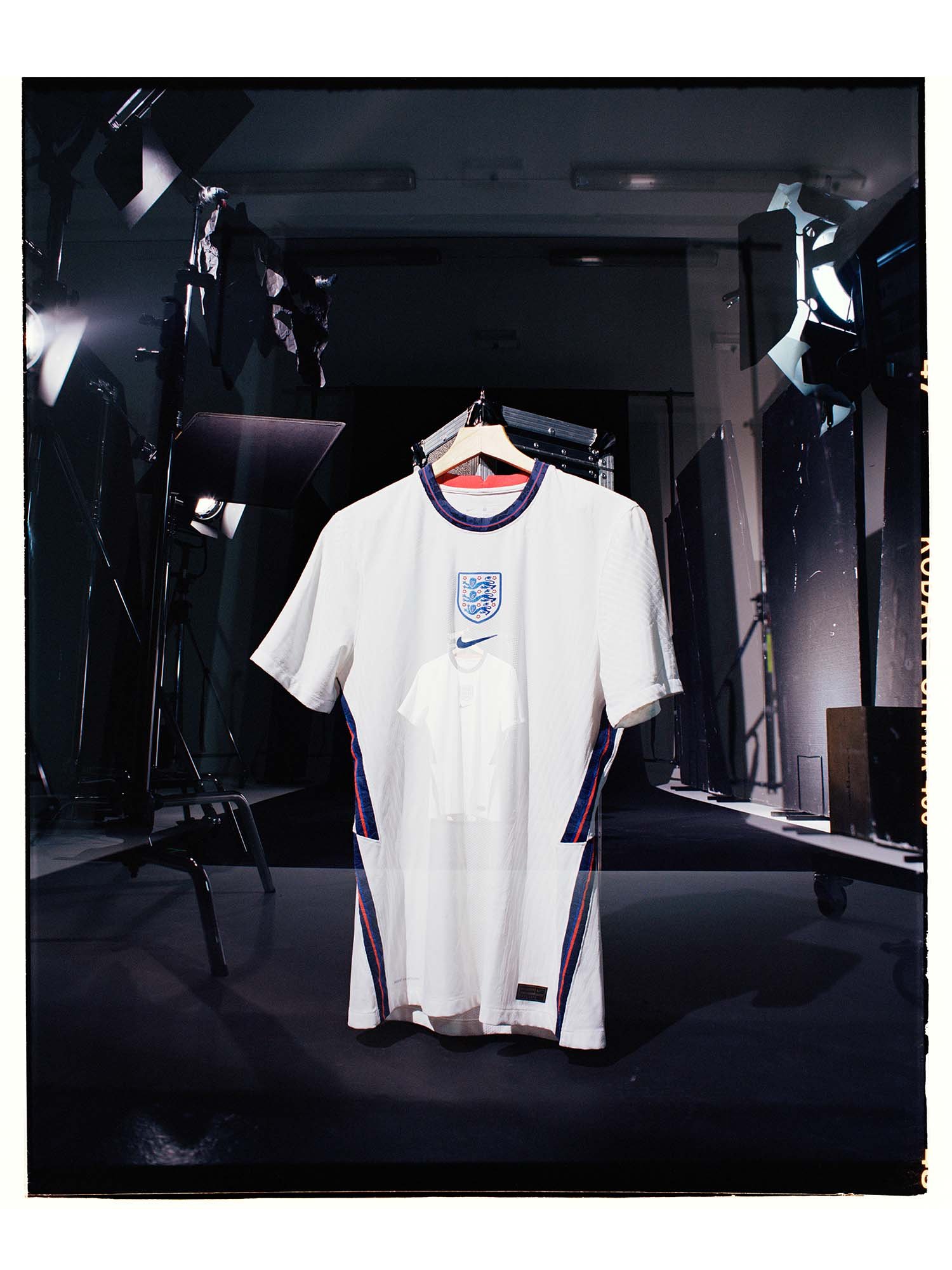 jadon sancho soccerbible interview england portrait_0000_jph180820_ 012.Tick.jpg