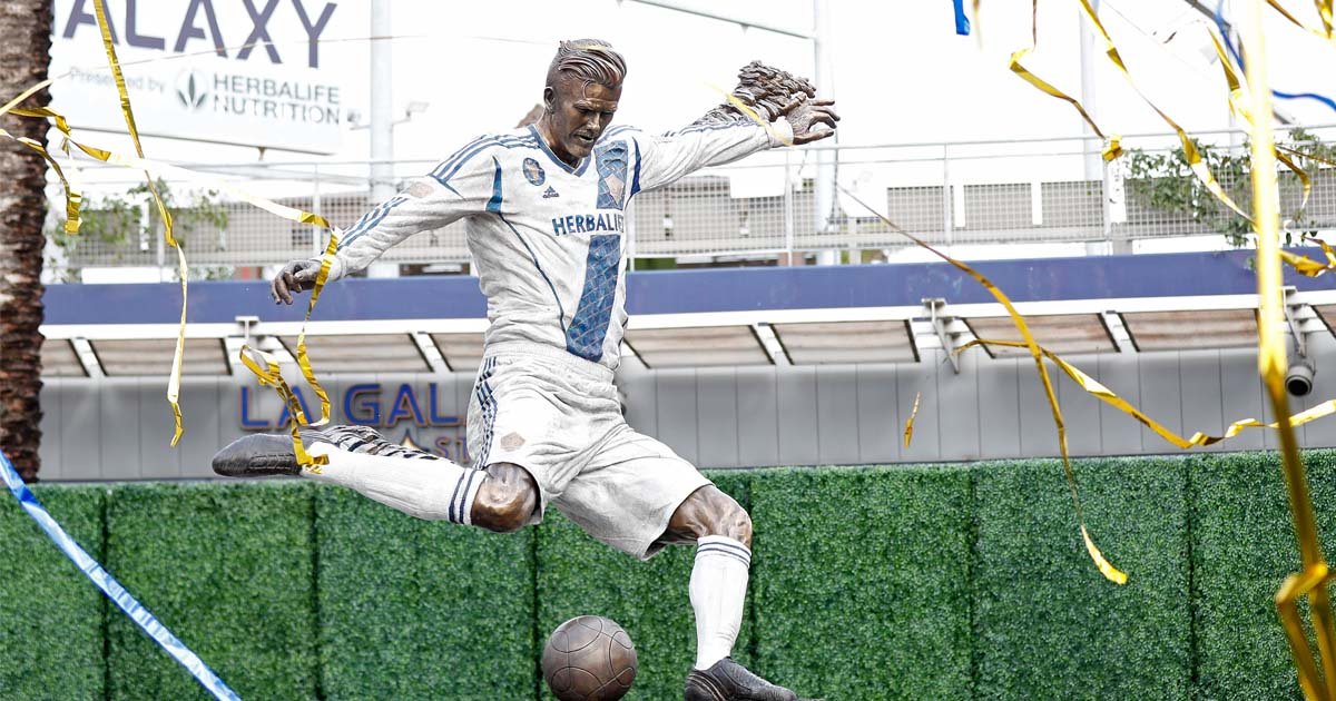 James Corden Pranks David Beckham With Fake Statue - featured image