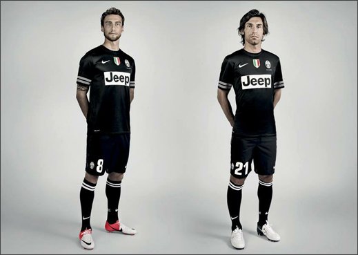 Juventus Away Replica 2012-13 - Nike Football Shirt - featured image