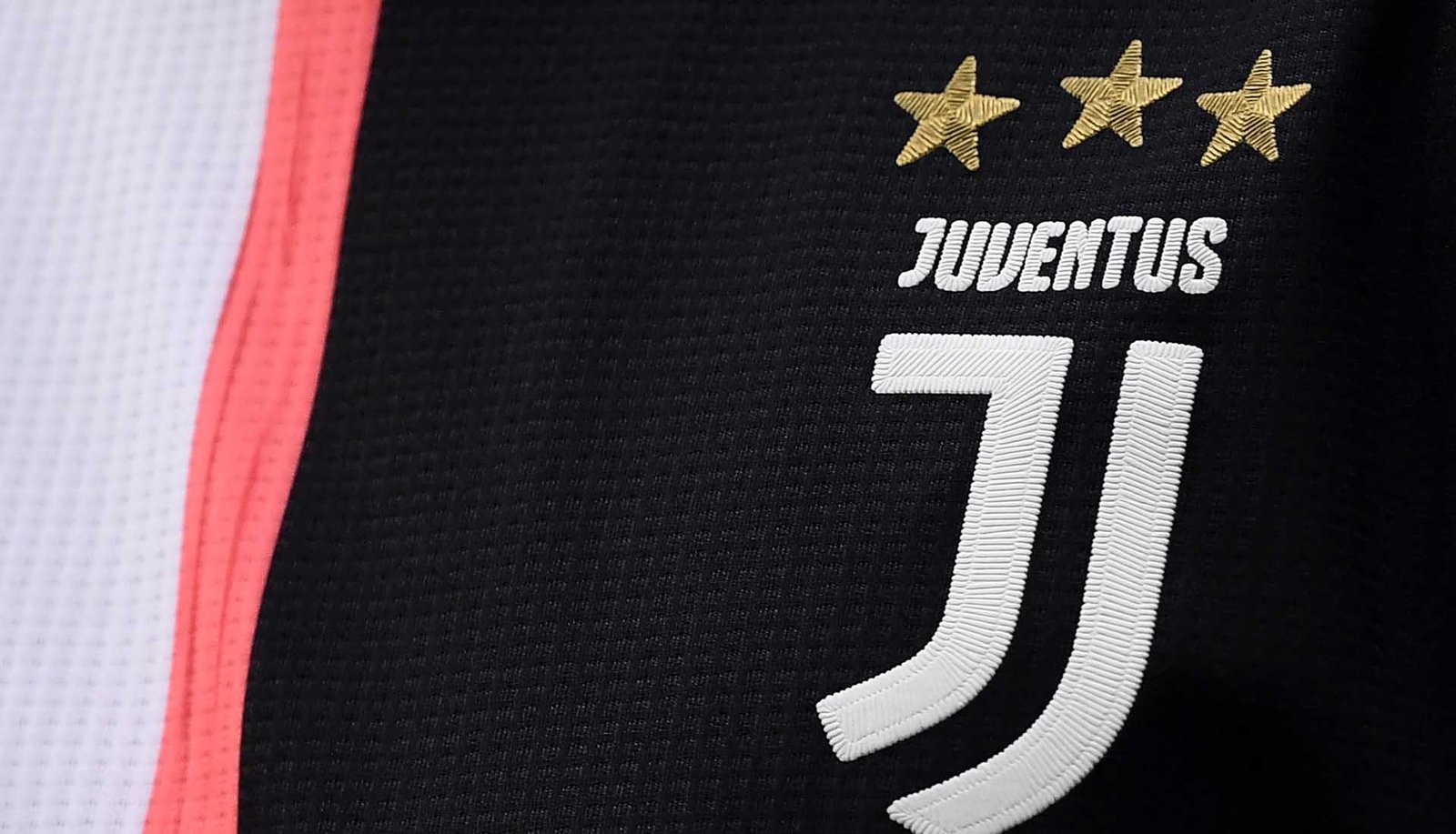 Juventus Launch Special Locker Edition Home Jerseys - featured image