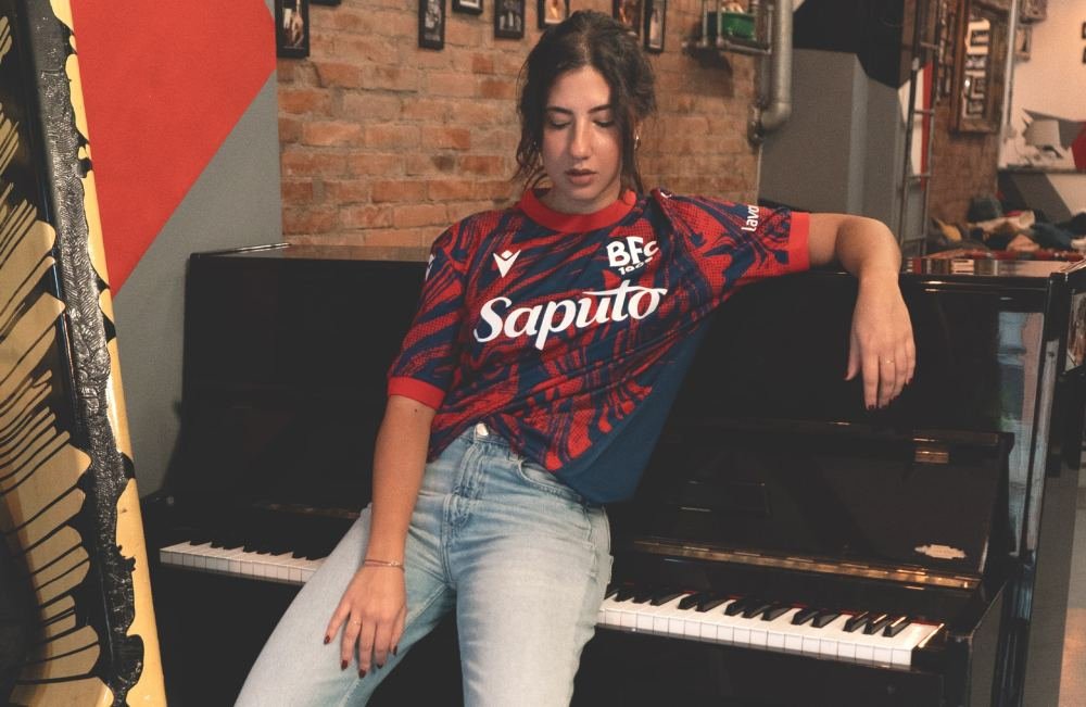 Macron Present New 24/25 Third Shirt Design For Bologna - featured image