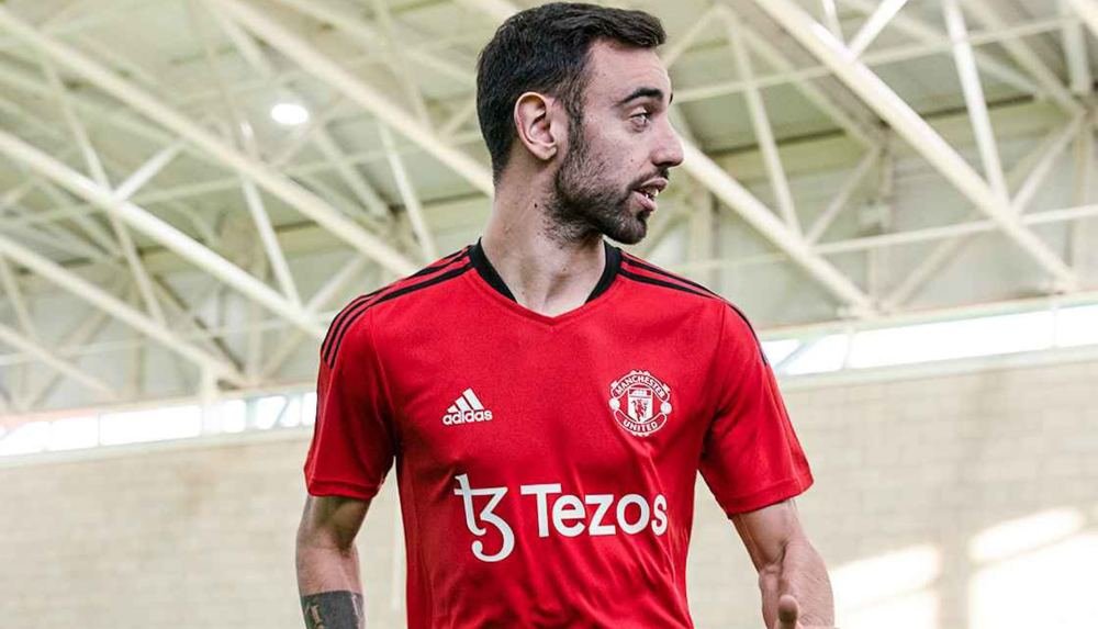 Man United Announce Tezos As New Training Shirt Sponsor - featured image