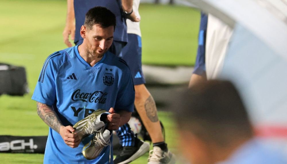 Messi Debuts Upcoming World Cup Signature X Speedportal - featured image