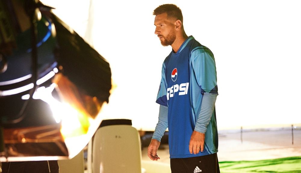 Messi, Pogba & Ronaldinho Feature In Pepsi's New 'Nutmeg Royale' Ad - featured image