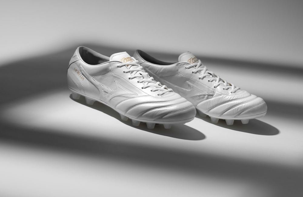 Mizuno Innovate With Limited-Edition Morelia II Proto Ultra Light Japan - featured image