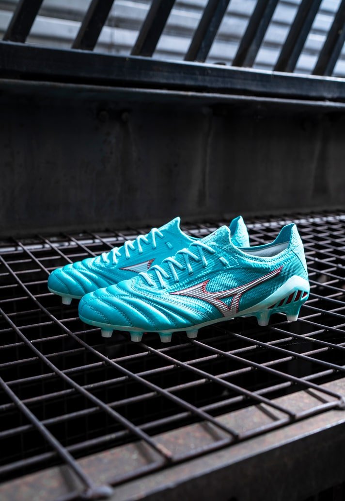 mizuno 2-min.jpg