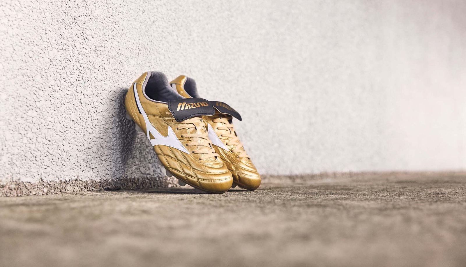 Mizuno Launch The Morelia Ultra Light MIJ "Gold" - featured image