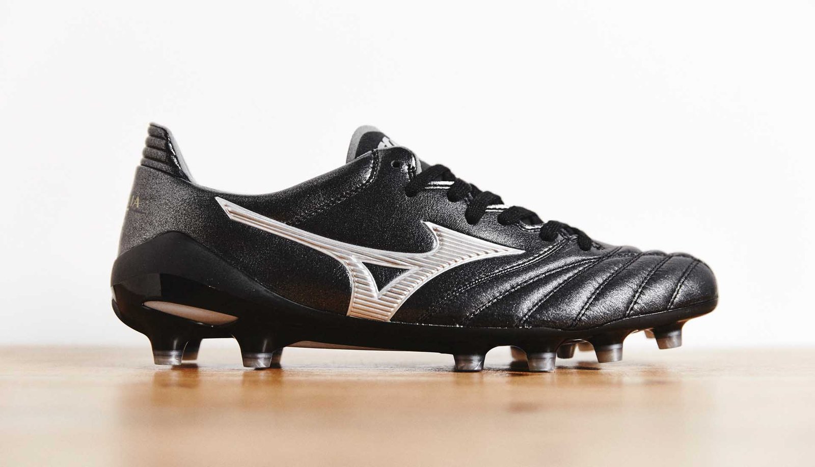 Mizuno Morelia Neo II MIJ "Black/Silver" - featured image
