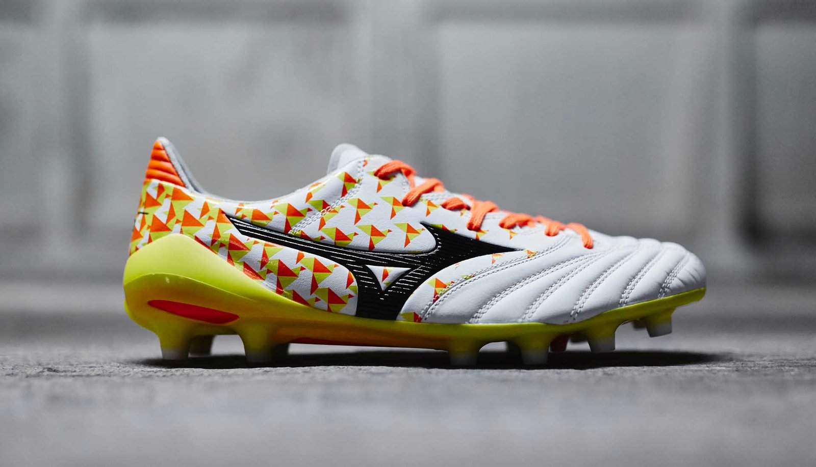 Mizuno Morelia Neo II "Pearl/Orange/Bolt" - featured image