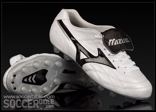 Mizuno Morelia Ultra Light 25th Anniversary Football Boots - featured image